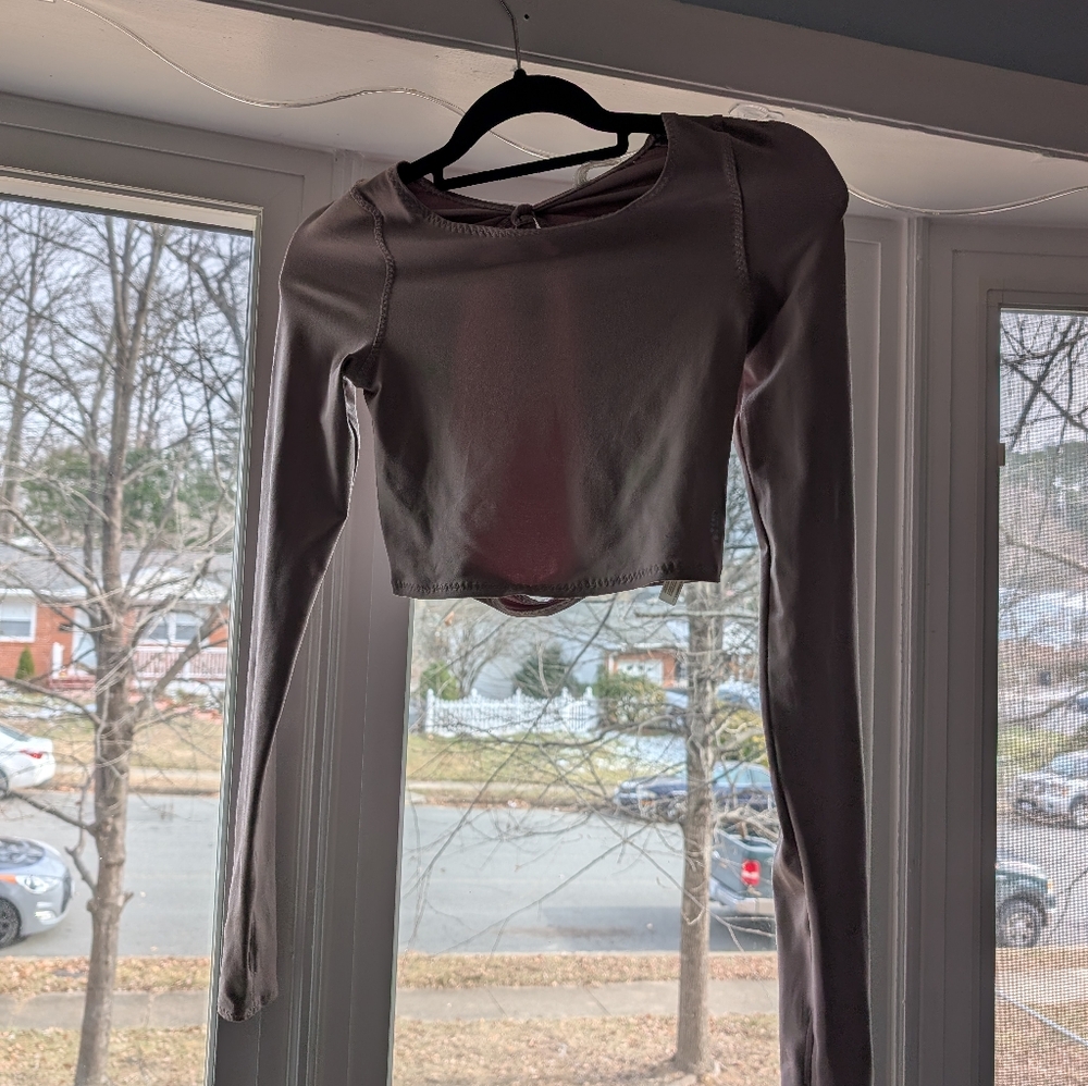 FP Movement XS Long Sleeved Open Back Cropped Top